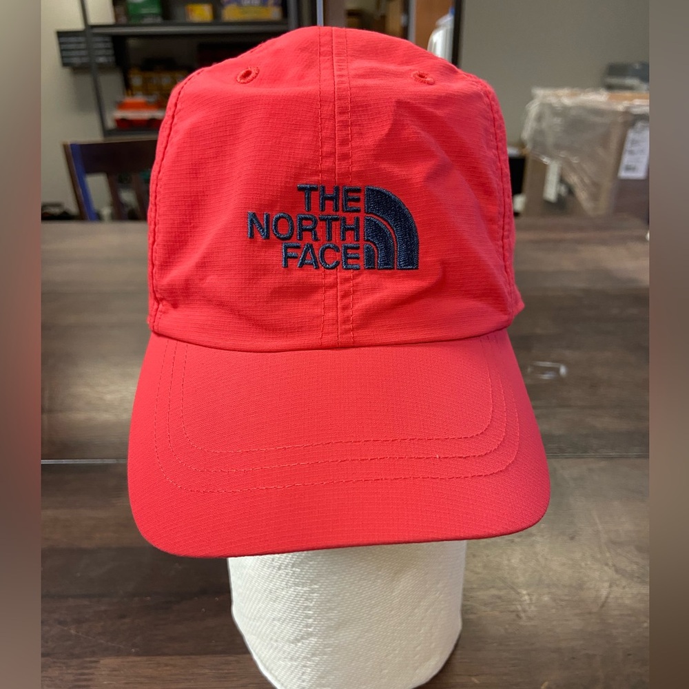 THE NORTH FACE Horizon Kids Strapback Hat
(Youth Medium)